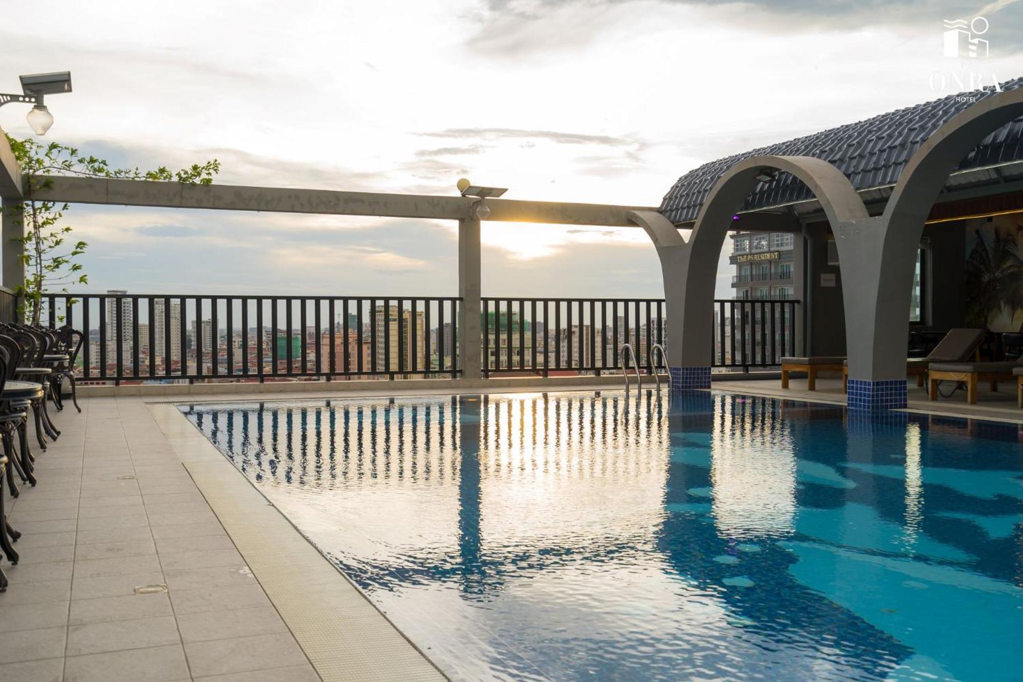 The Onra Hotel Phnom Penh Dış mekan fotoğraf